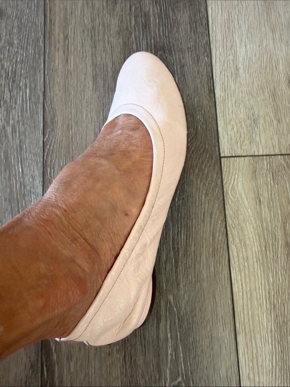Vionic Ballet Flat in Light Blush Leather - Picture 11 of 11